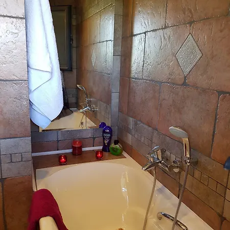 Vanessa * Agios Vasilios (Peloponnese)