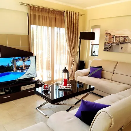 Vanessa * Agios Vasilios (Peloponnese)